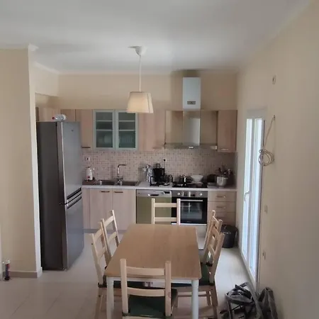 Sissy 1 Apartment